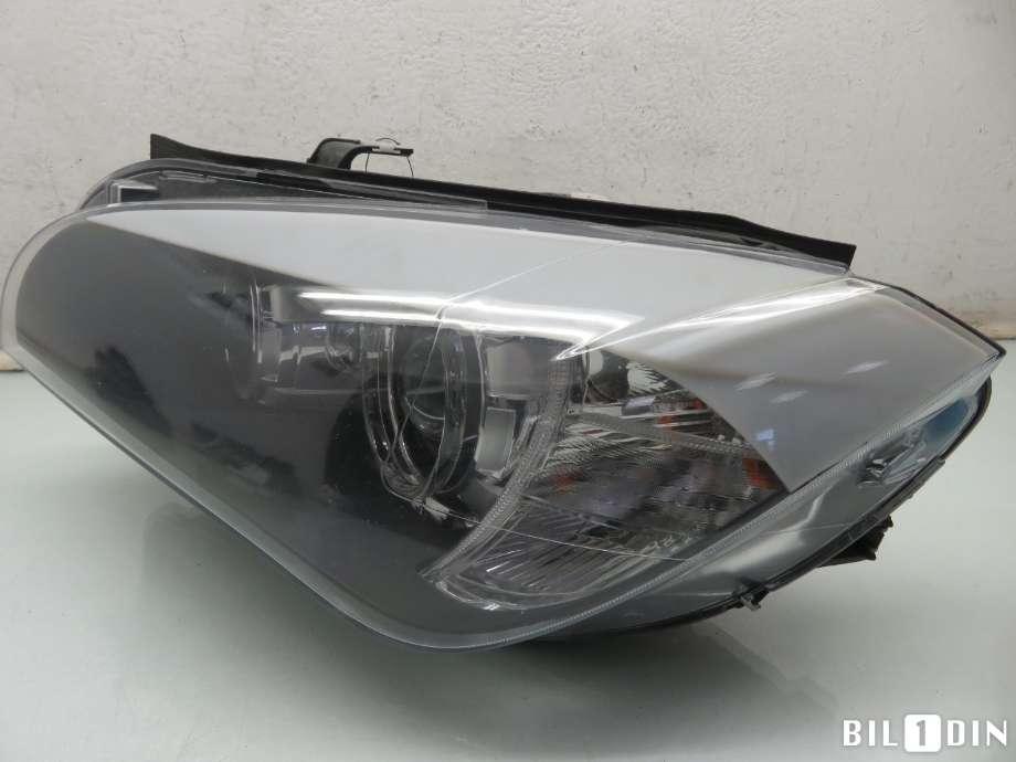 Grill høyre til BMW X1 2009-2015 (E84) (E84) (BMW|51112993307|)