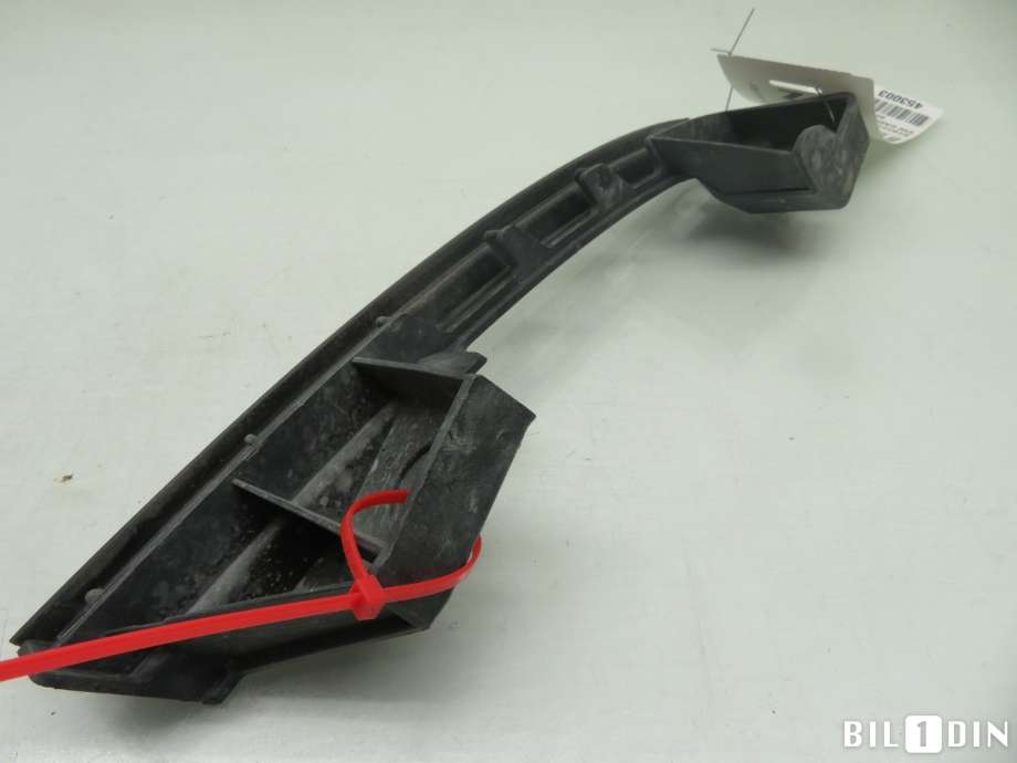 Diverse deler til VW Caddy 2004-2010 (Type III, Fase 1)  (VOLKSWAGEN|1T0807889B|)