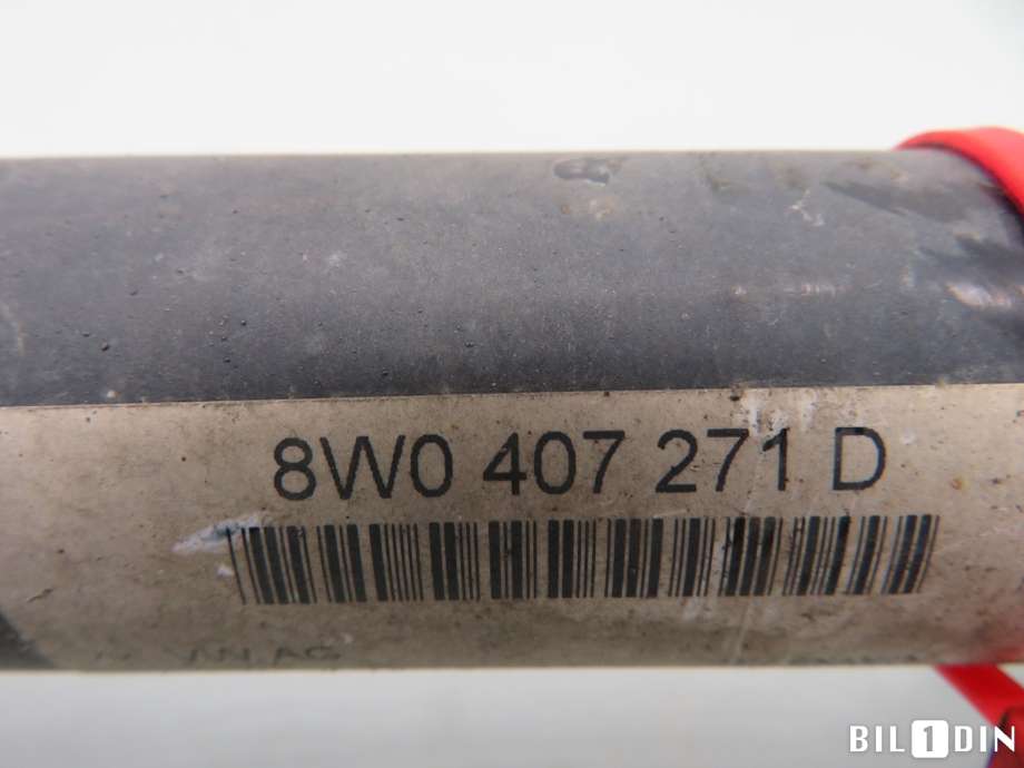 Drivaksel venstre foran til Audi A4, Allroad 2016-->> (Type II) (B9) (B9) (AUDI|8W0407271L|)