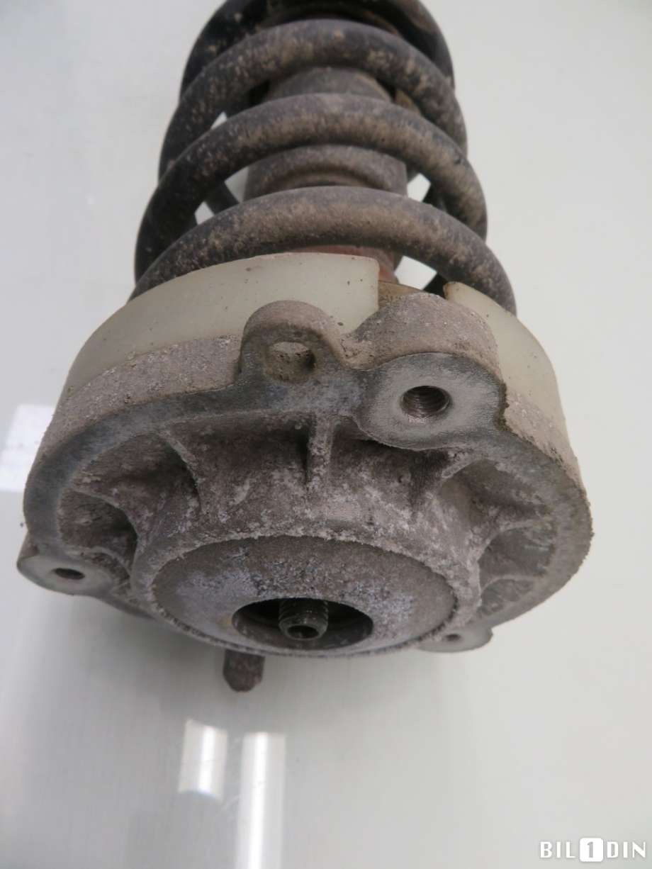 Fjærbein venstre foran til Audi A4, Allroad 2016-->> (Type II) (B9) (B9) (AUDI|8W9413031D|)