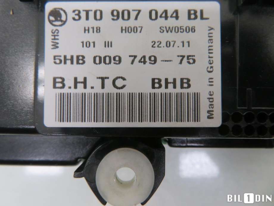 Varmeapparat betjening til Škoda Superb 2008-2015 (Type II)  (SKODA|3T0907044BL|)