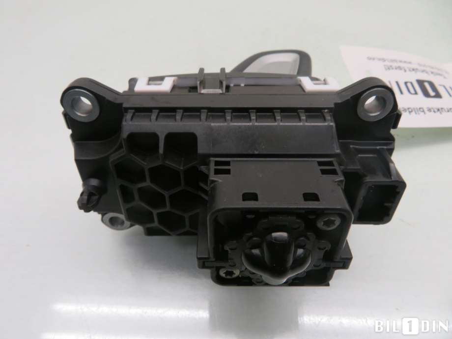 Girstang/girvelger automat til Volvo XC40 2018-2024  (VOLVO|31437335|)