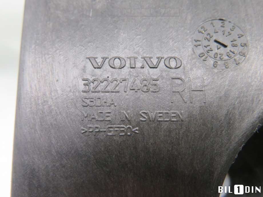 Diverse deler til Volvo XC40 2018-2024  (VOLVO|31690706|)