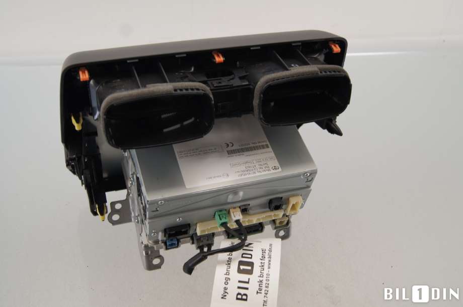 Multimedia display (MCU - Media Controller Unit) til Toyota Land Cruiser 150 2014-->> (Fase 2)  (TOYOTA|8614060J01|)
