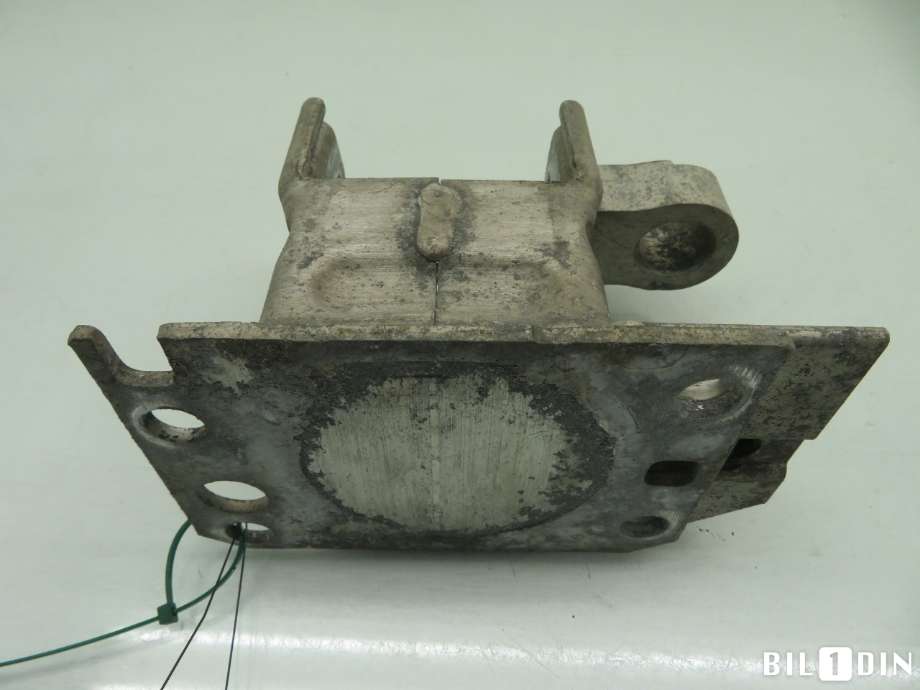 Diverse deler til Audi A8 2003-2010 (Type II) (AUDI|4E0807134AB|)