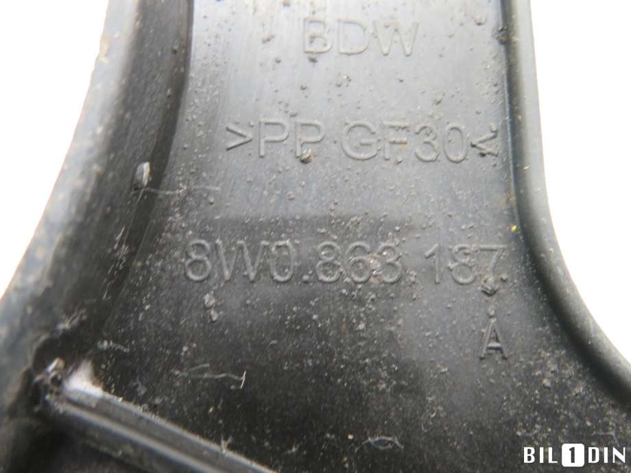 Diverse deler til Audi A4, Allroad 2016-->> (Type II) (B9) (B9) (AUDI|8W0863187A|)