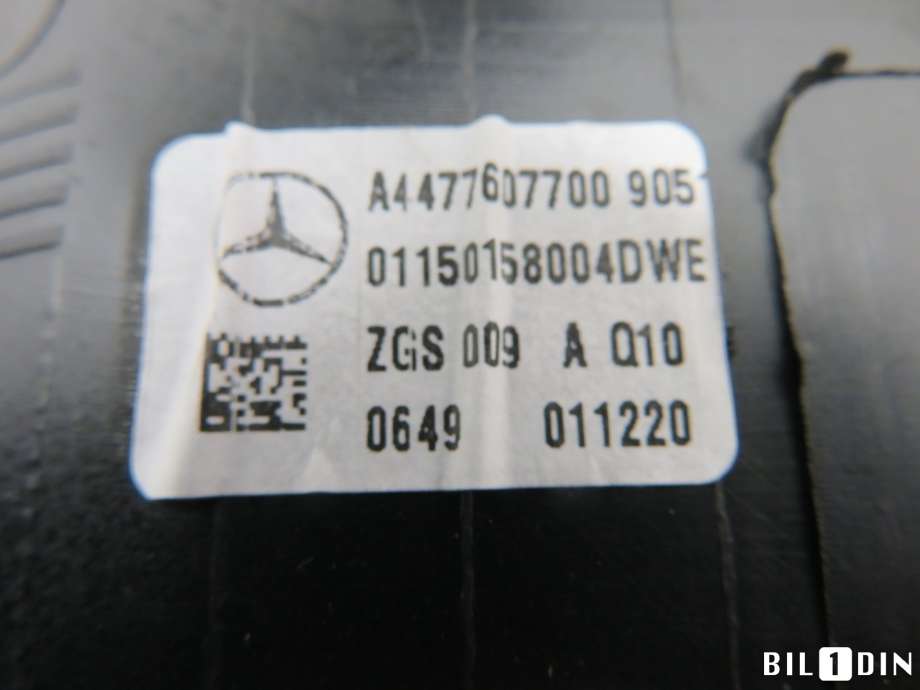 Dørhåndtak inv høyre bak til Mercedes EQV 2020-->> (W447) (W447) (MERCEDES|A4477607700|)