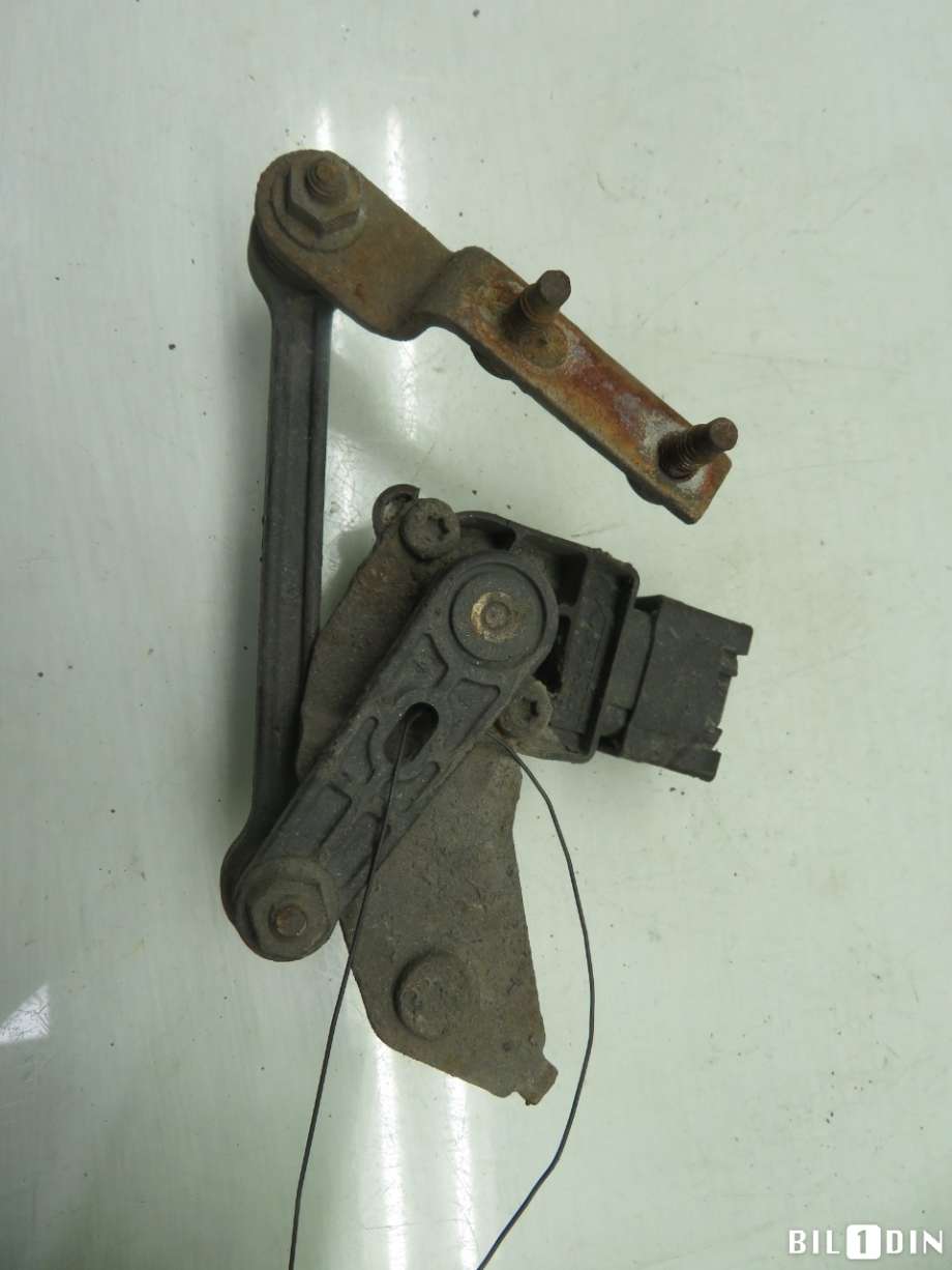 Sensor nivå til Volvo XC70 2008-2013 (Type II, Fase 1)  (VOLVO|31288274||8G9N3C492AA)