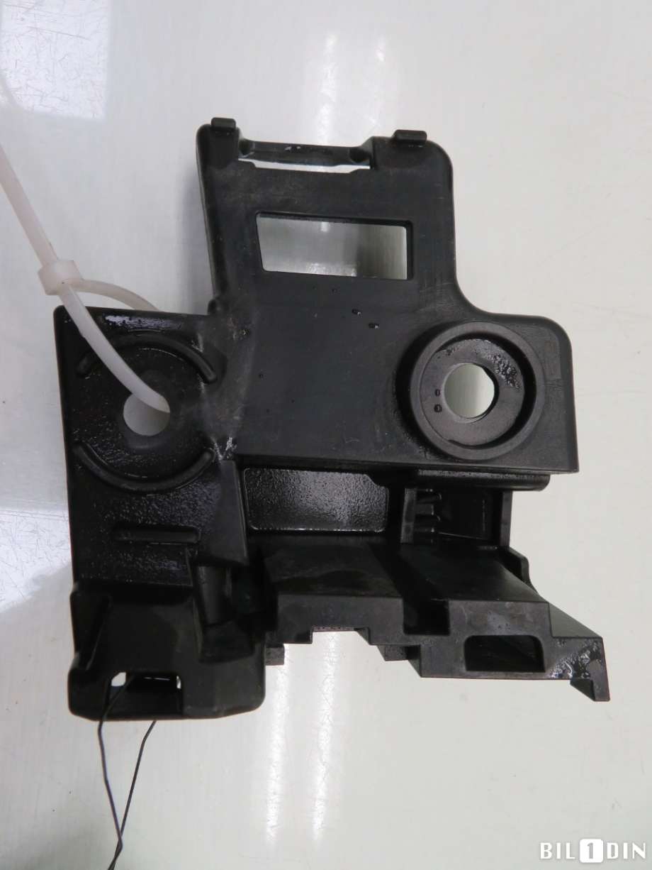 Diverse deler til VW Golf VI 2008-2012  (VOLKSWAGEN|5K6807394A|)