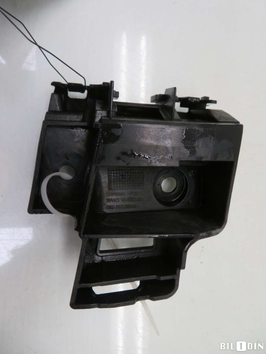 Diverse deler til VW Golf VI 2008-2012  (VOLKSWAGEN|5K6807394A|)