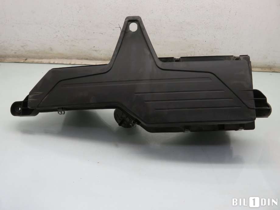 Luftfilterboks til BMW 1-Serie 2011-2015 (Fase 1) (F20/F21) (F20/F21) (BMW|13718507313|)