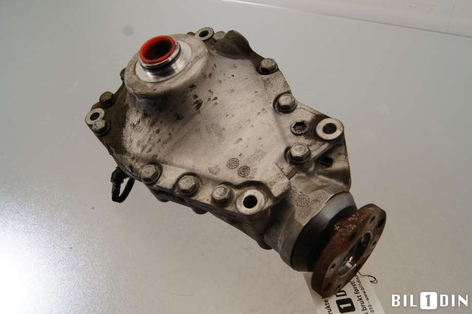 Kardang til BMW X5 2013-2018 (F15) (F15) (BMW|31508635860|15;L=3|31518635030)
