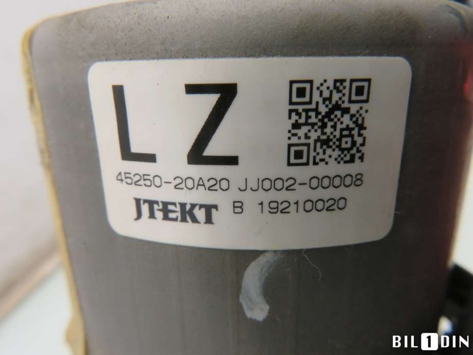 Rattaksel til Toyota Avensis 2009-2015 (Type III, Fase 1)  (TOYOTA|4525020A40|)
