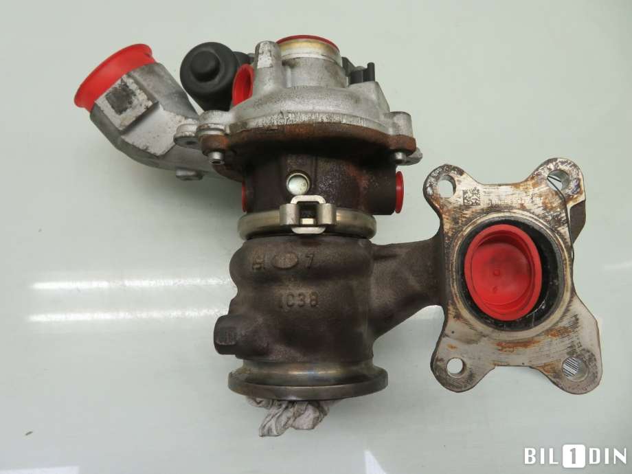 Turbo til VW Passat 2015-2019 (Fase 1) (B8) (B8) (VOLKSWAGEN|04E145722K|)