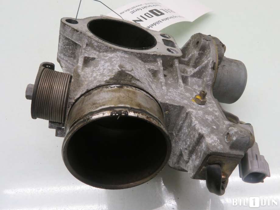 Spjeldhus til Toyota Land Cruiser 100 1998-2007  (TOYOTA|2610030010|)