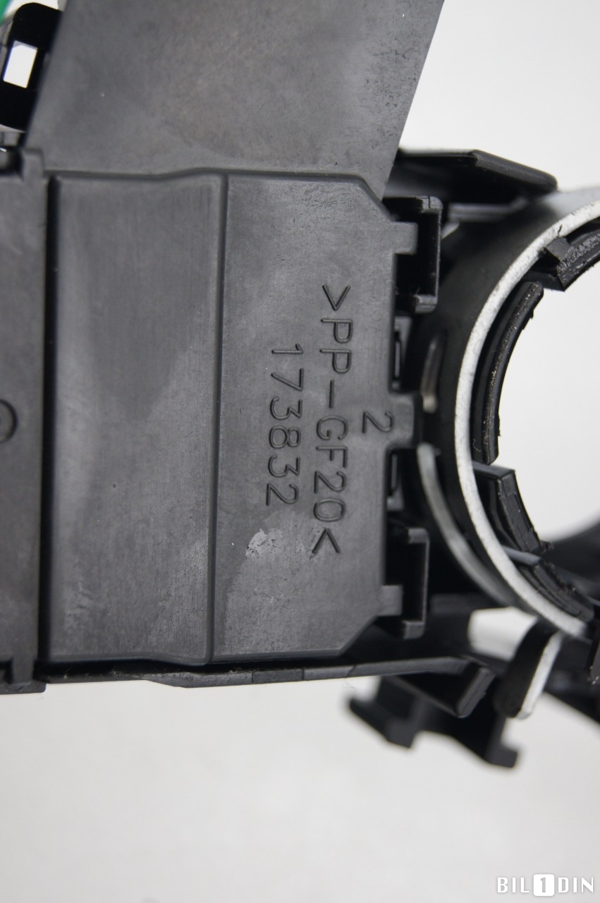 Bryter blink til Toyota Yaris 2014-2020 (Type III, Fase 2)  (TOYOTA|841400D270|)