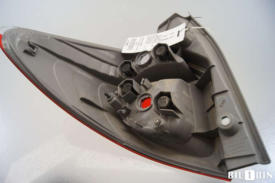 Baklykt høyre til Toyota Verso-S 2011-2015 (COMBI) (COMBI) (TOYOTA|8155152660|)