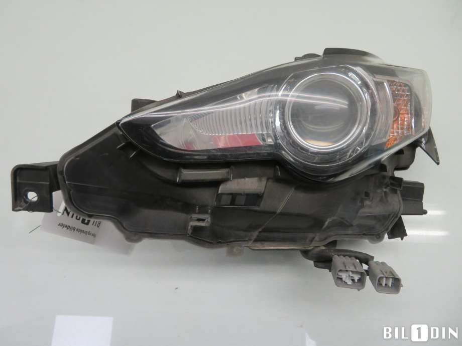 Frontlykt venstre xenon til Lexus IS 2013-2020 (Type III) (XE30) (XE30) (LEXUS|8118553711|)