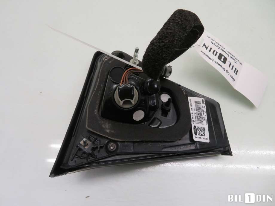 Baklykt høyre indre til Ford Kuga 2013-2019  (FORD|2290290|GV4113A602BG|)