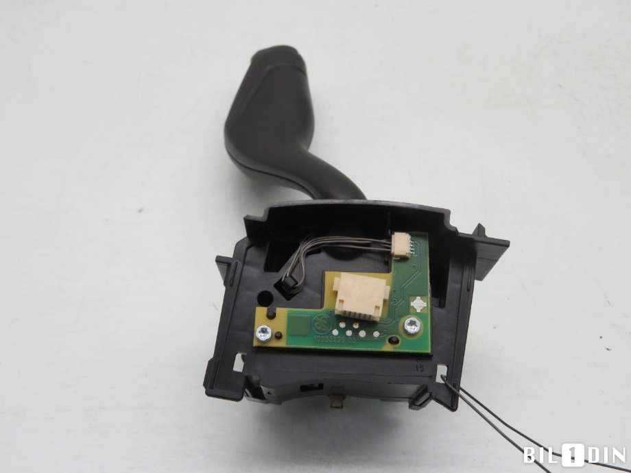Bryter blink til Ford Kuga 2013-2019  (FORD|1876932|CV6T13335BE|)