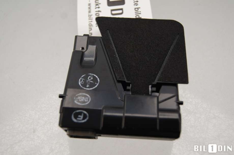 Diverse deler til Toyota RAV4 2013-2015 (Type IV, Fase 1)  (TOYOTA|8646842011|)