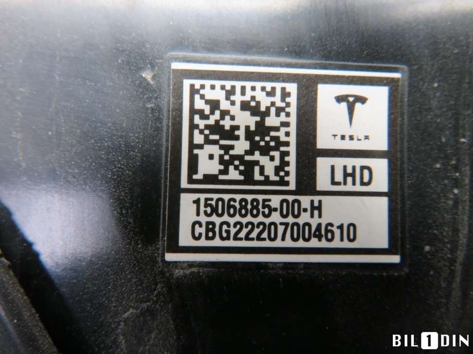 Diverse deler til Tesla Model Y 2021-2024 (Type I)  (TESLA|150688500H|)