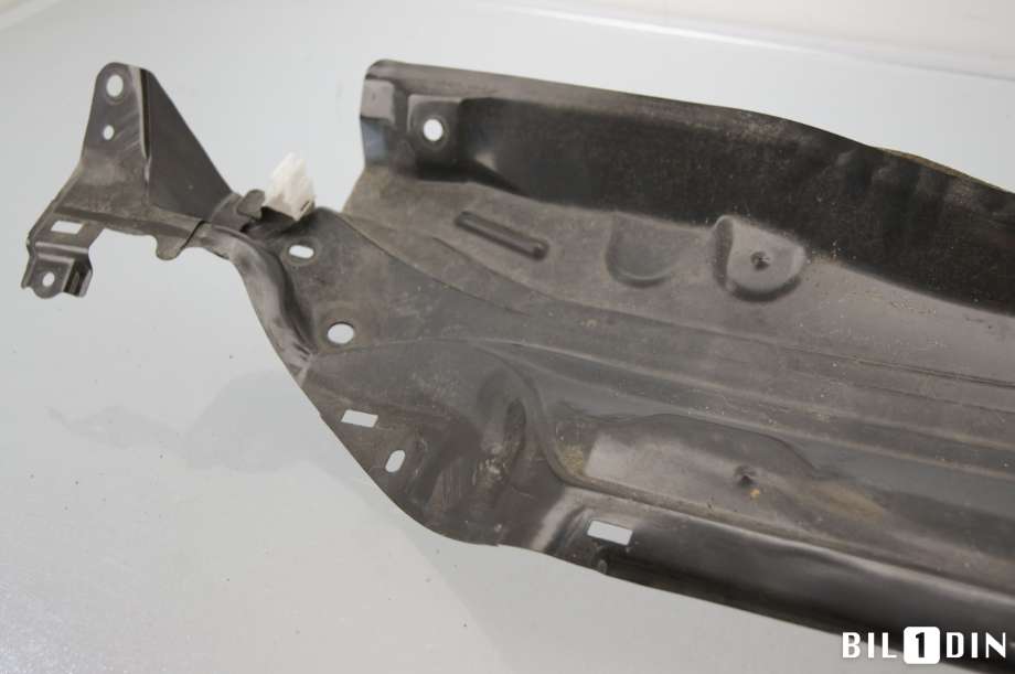 Deksel til Toyota Yaris 2020-->> (Type IV)  (TOYOTA|557010D210|557010D250|)
