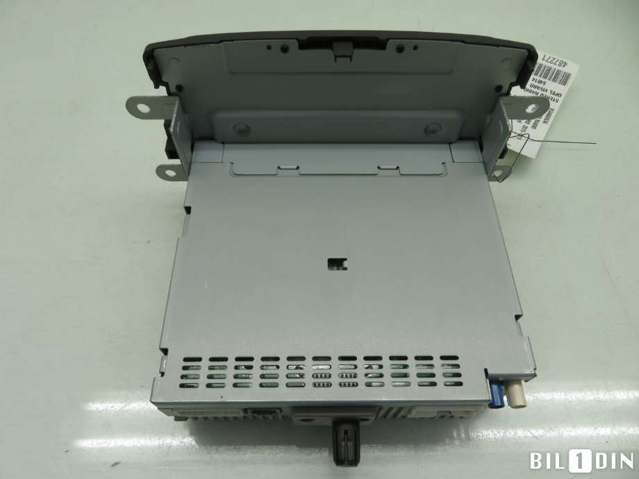 Bilstereo til Opel Vivaro B 2014-2019  (OPEL|93460636|281150198R|)