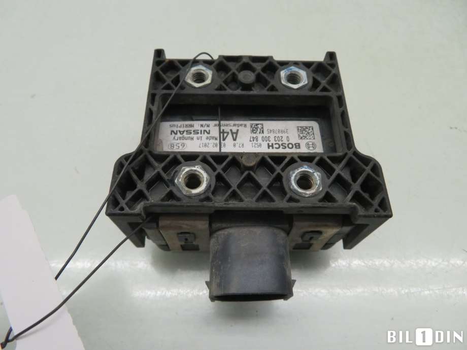 Sensor radar til Nissan Qashqai 2014-2021 (Type II)  (NISSAN|284384EA5D|)