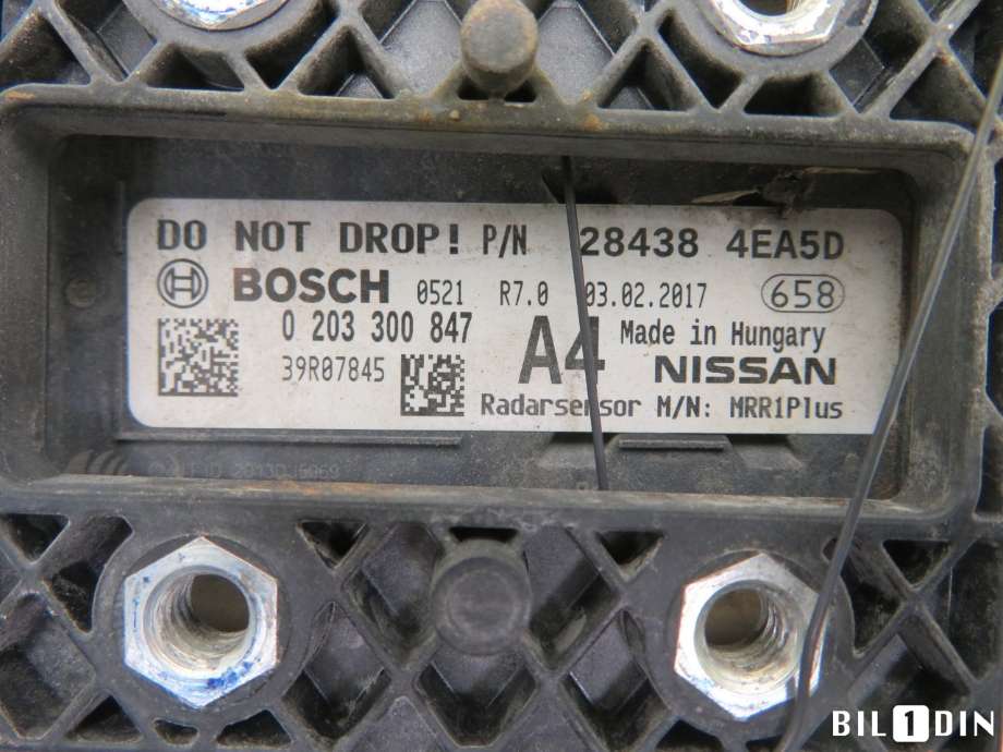 Sensor radar til Nissan Qashqai 2014-2021 (Type II)  (NISSAN|284384EA5D|)