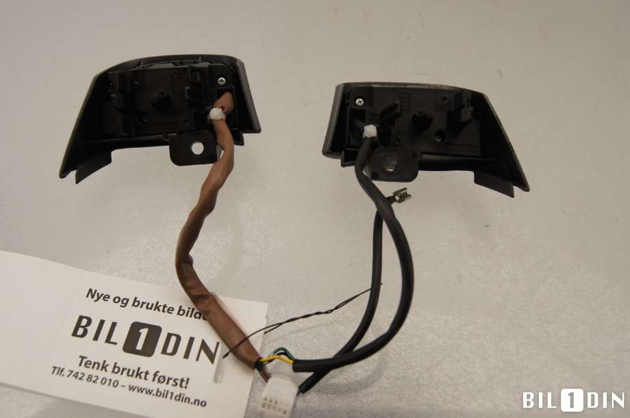 Bryter diverse til Toyota RAV4 2006-2009 (Type III, Fase 1)  (TOYOTA|8425042010|)