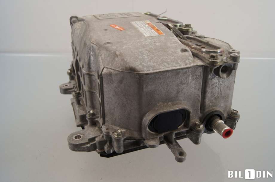 DCDC converter hybrid til Toyota Yaris 2014-2020 (Type III, Fase 2)  (TOYOTA|G920059086|G920059025|G920059030)