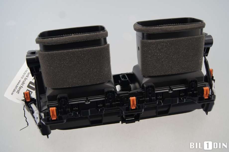 Dashbord friskluftdyse til Toyota Corolla 2019-->>  (TOYOTA|5567002840C0|)