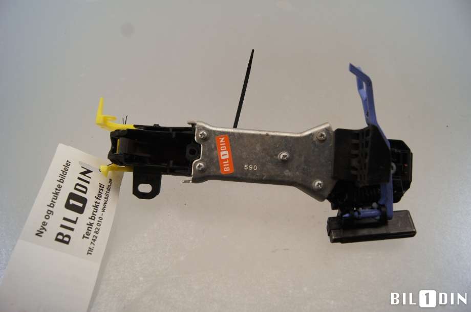 Dørhåndtak utv venstre bak til Toyota Prius +7 2012-2020 (Type III) (stasjonsvogn) (stasjonsvogn) (TOYOTA|6920447020|6921174020D0|)