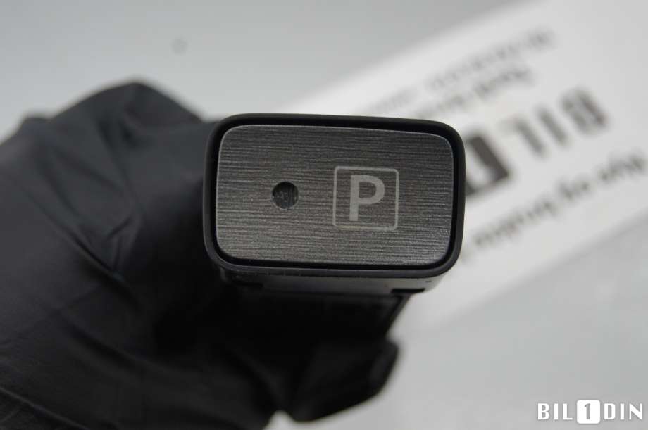 Bryter elektrisk håndbrekk/parkbrems til Toyota Prius +7 2012-2020 (Type III) (stasjonsvogn) (stasjonsvogn) (TOYOTA|8471847060|)