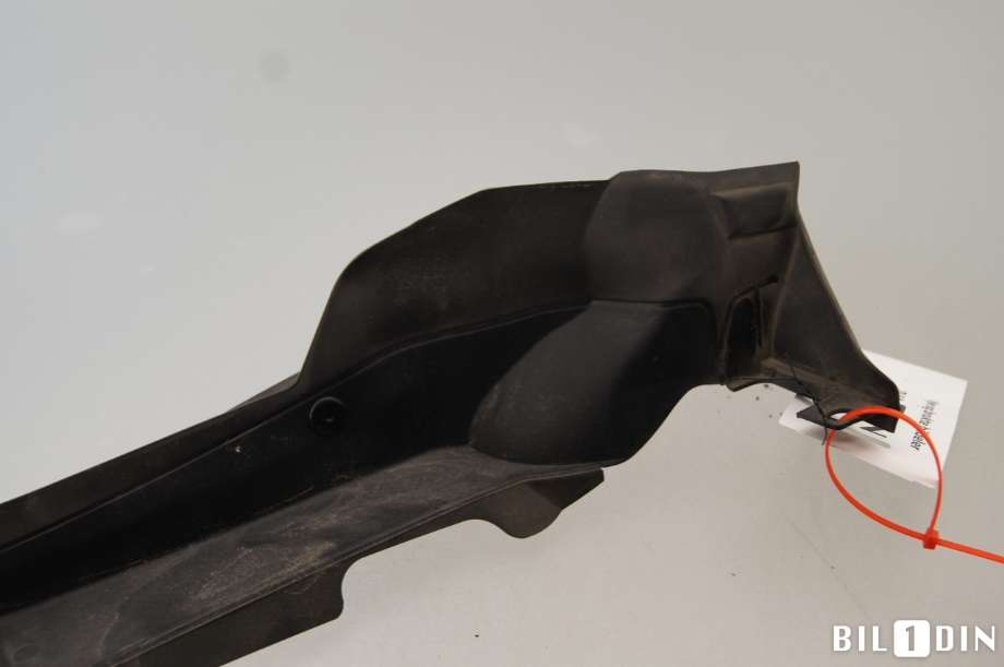 Diverse deler til Audi A4 2015-2019 (Type V, Fase 1) (B9) (B9) (AUDI|8W0821169C|8W0821169B|8W0821169)