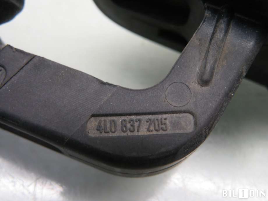 Dørhåndtak utv høyre foran til Audi Q7 2010-2015 (Type I, Fase 2)  (AUDI|4L0837205|)