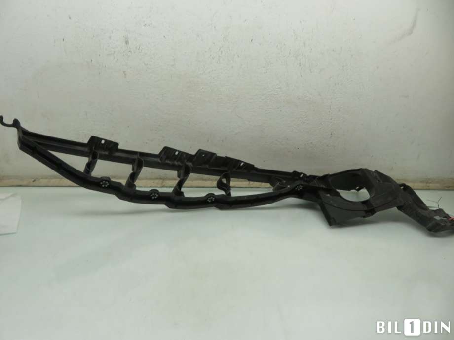 Diverse deler til BMW X5 2007-2013 (E70) (E70) (BMW|51127157989|)