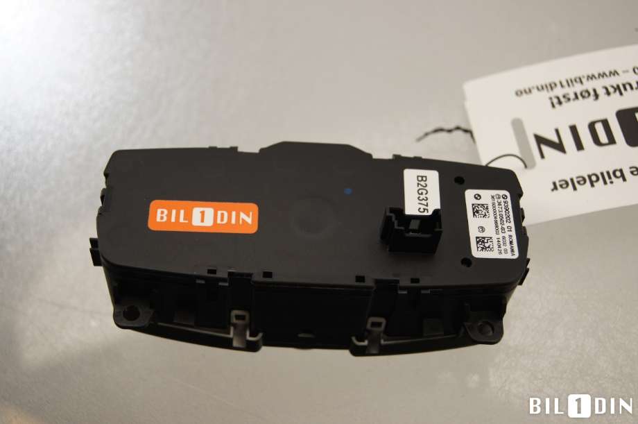 Bryter lys til BMW X6 2014-2019 (F16) (F16) (BMW|61315A254A1|)