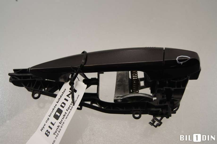 Dørhåndtak utv venstre bak til BMW X5 2013-2018 (F15) (F15) (BMW|51217401211|)