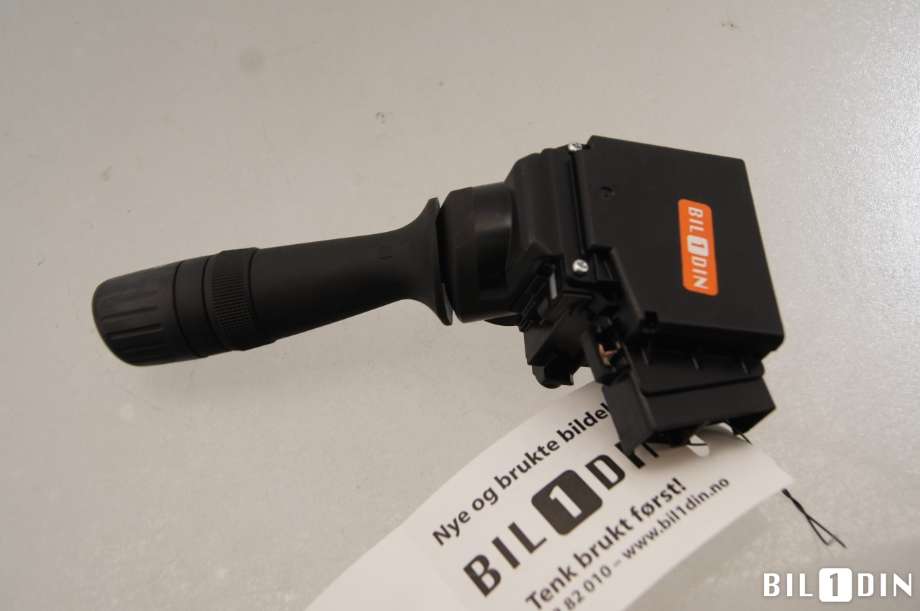 Bryter visker til Toyota Auris 2015-2019 (Type II, Fase 2)  (TOYOTA|8465202540|)