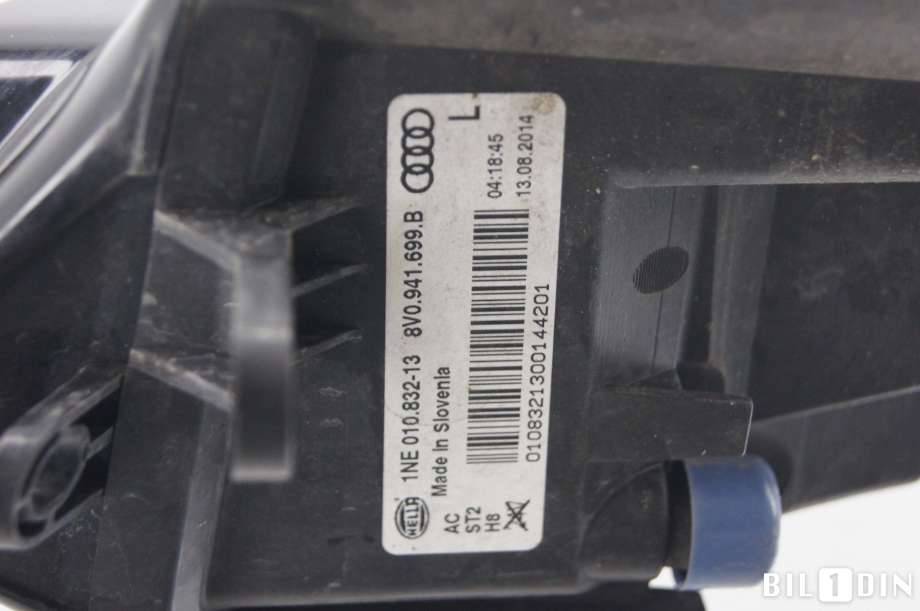 Tåkelykt venstre foran til Audi A3 2012-2016 (Type III, Fase 1) (AUDI|8V0941699K||8V0941699B)