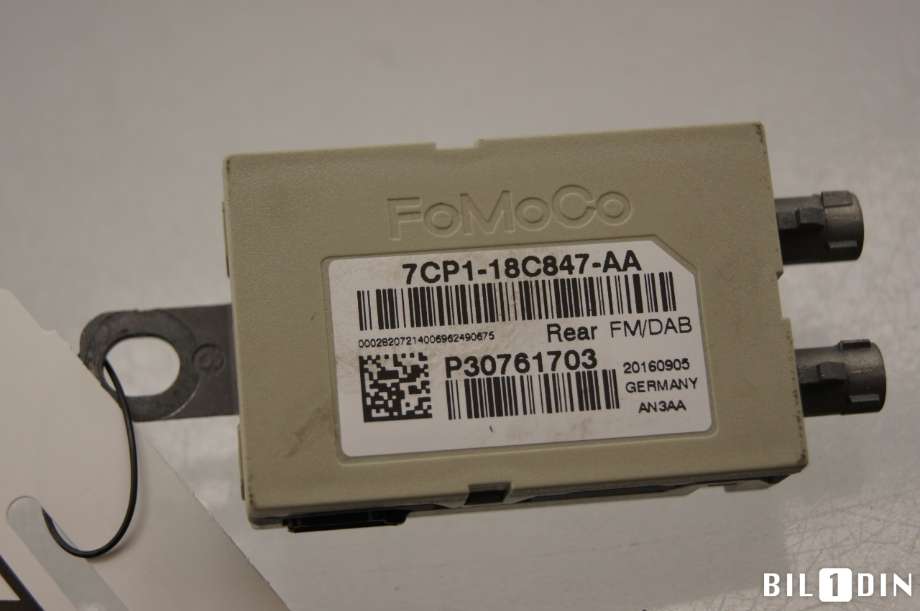 Antenne forsterker til Volvo V40 2012-2019  (VOLVO|30761703|)