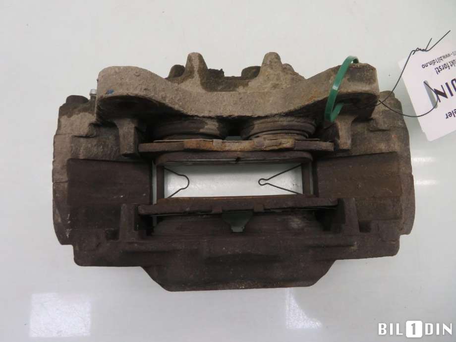 Bremsecaliper høyre foran til Mitsubishi Pajero 2007-2016 (Type IV, Fase 1) (MITSUBISHI|4605B706|)
