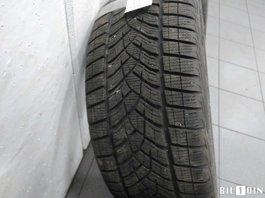 Dekk til Annet Dekk vinter piggfri 0-->>  (GOODYEAR|ULTRAGRIP ICE|)