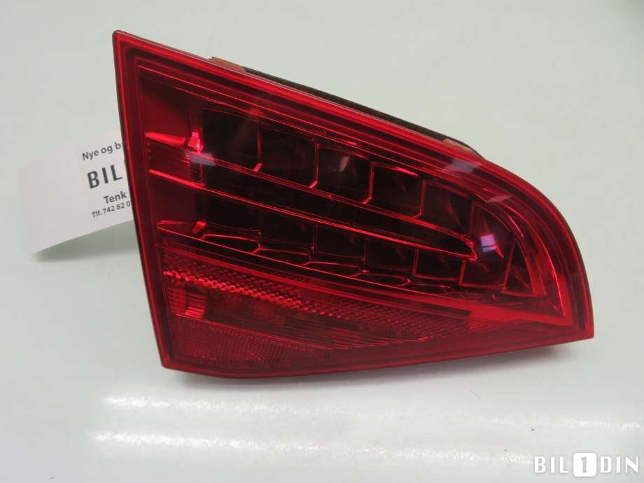 Baklykt venstre indre til Audi A4, Allroad 2009-2016 (Type I) (B8) (B8) (AUDI|8K9945093B|)