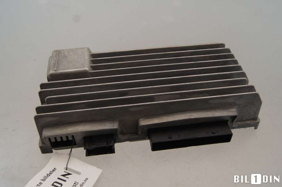 Bilstereo forsterker til Audi A4 2007-2014 (Type IV) (B8) (B8) (AUDI|8R1035223A|)