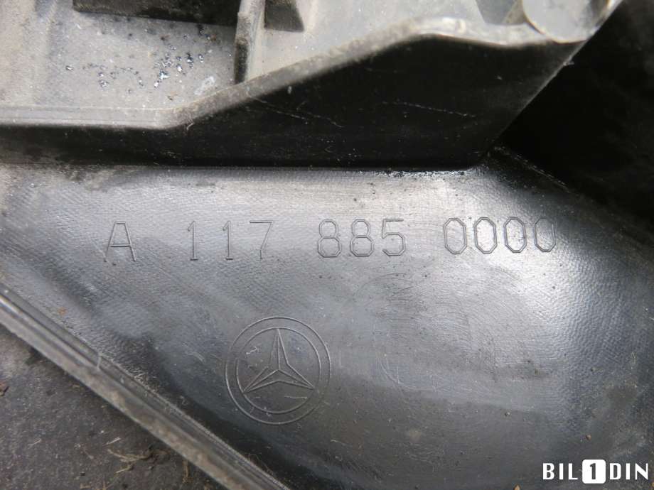 Diverse deler til Mercedes CLA 2013-2019 (C117) (C117) (MERCEDES|A1178850000|)