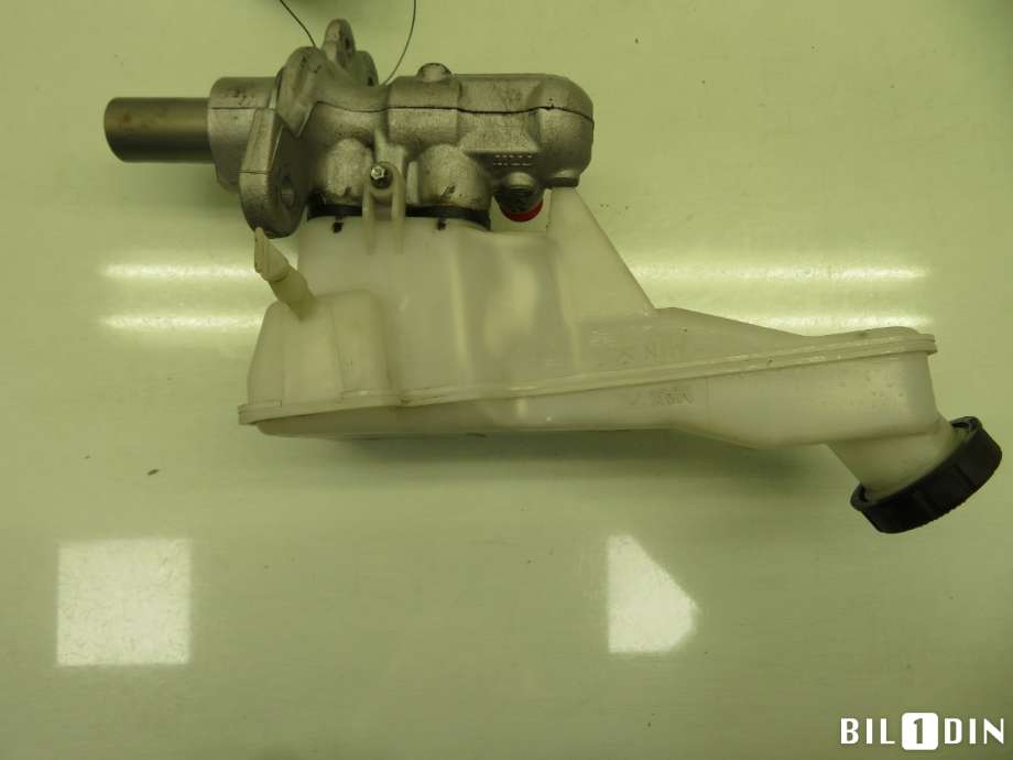 Bremsepumpe hoved til Mercedes CLA 2013-2019 (C117) (C117) (MERCEDES|A2464300301|)