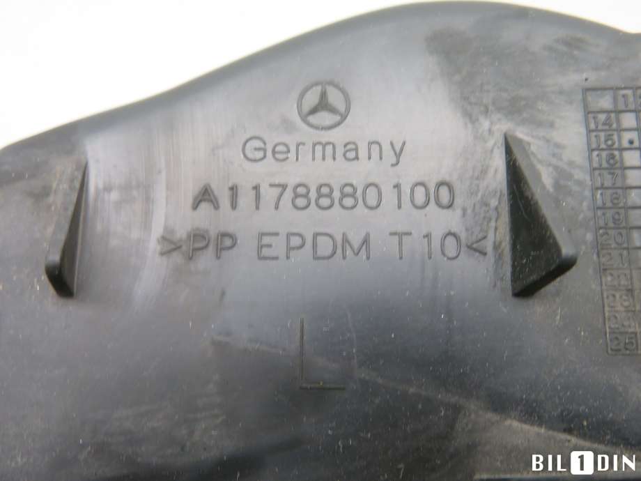 Diverse deler til Mercedes CLA 2013-2019 (C117) (C117) (MERCEDES|A1178880100|)